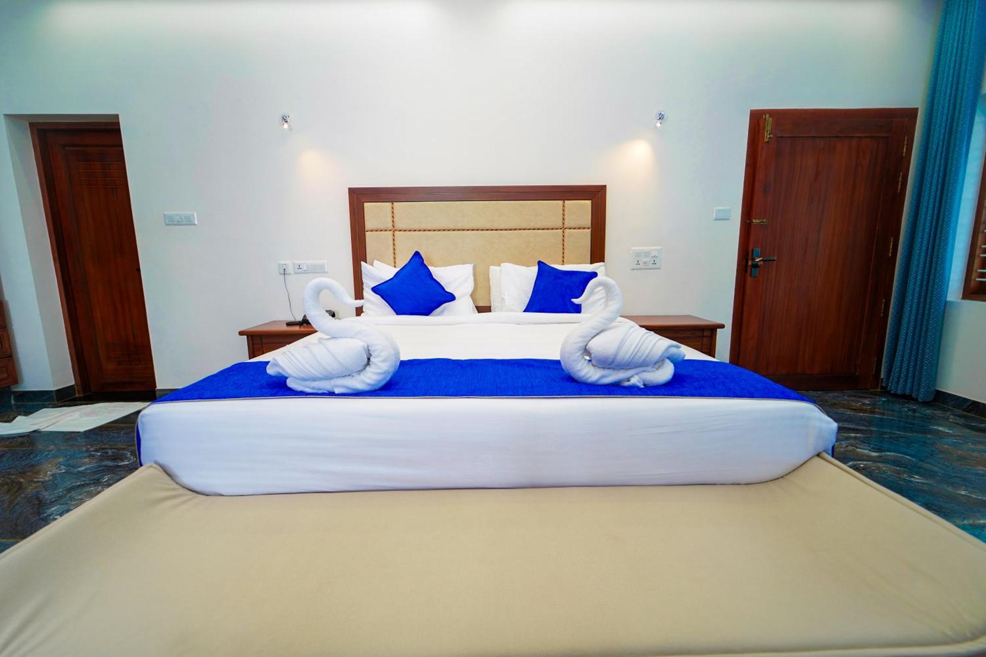 Skylar Seaview Beach Resort & Ayurveda Varkala Exteriör bild