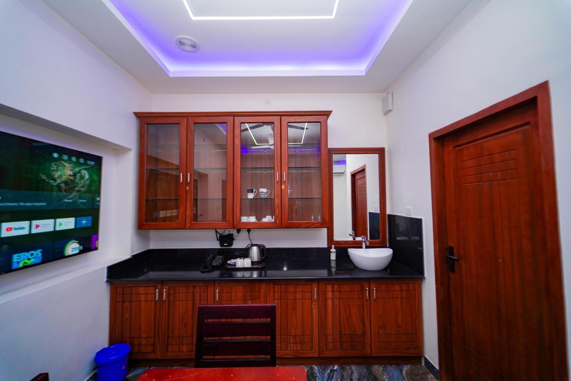 Skylar Seaview Beach Resort & Ayurveda Varkala Exteriör bild
