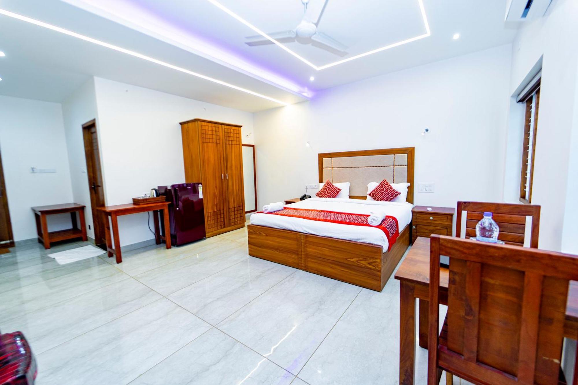 Skylar Seaview Beach Resort & Ayurveda Varkala Exteriör bild