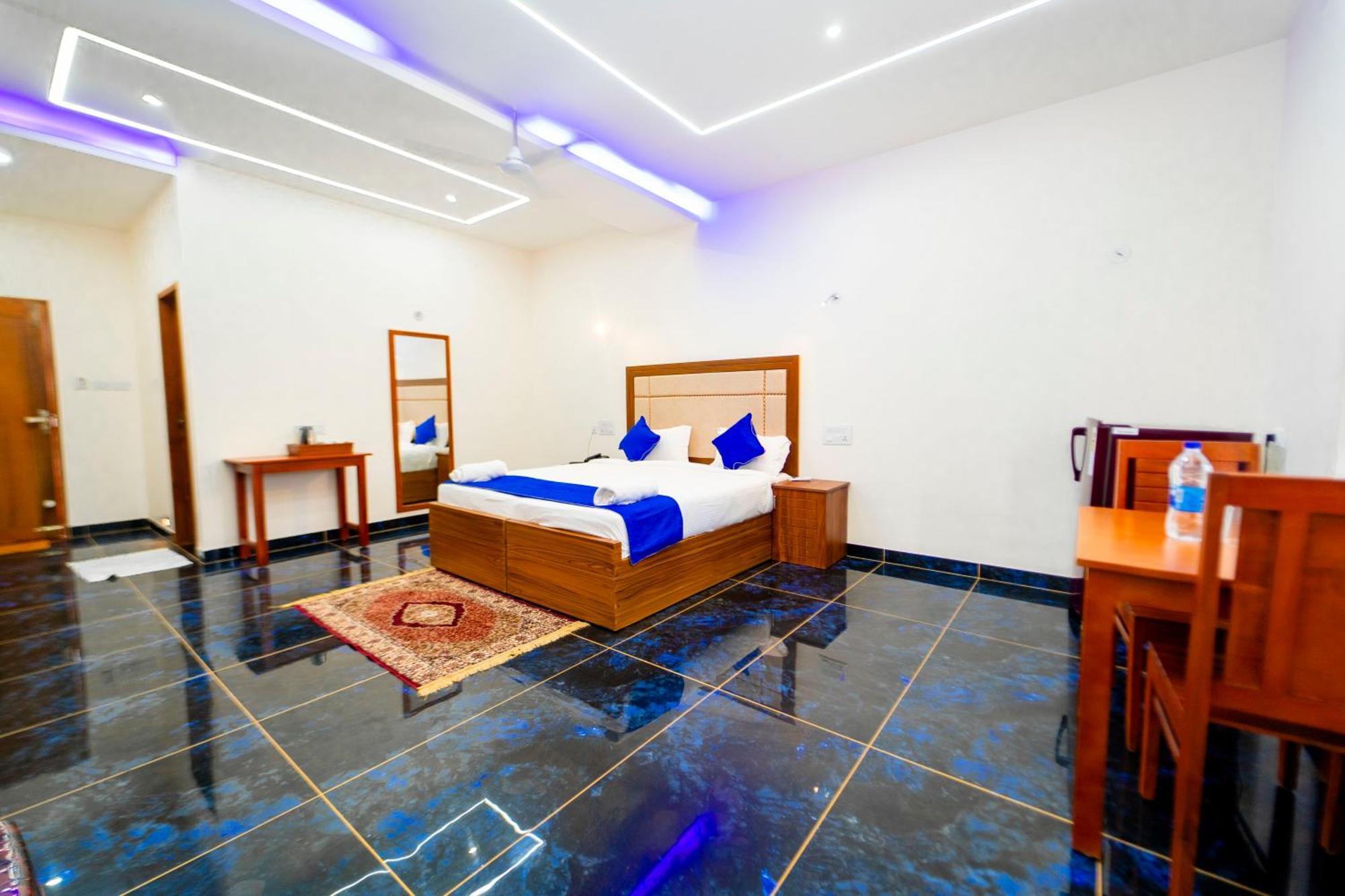 Skylar Seaview Beach Resort & Ayurveda Varkala Exteriör bild