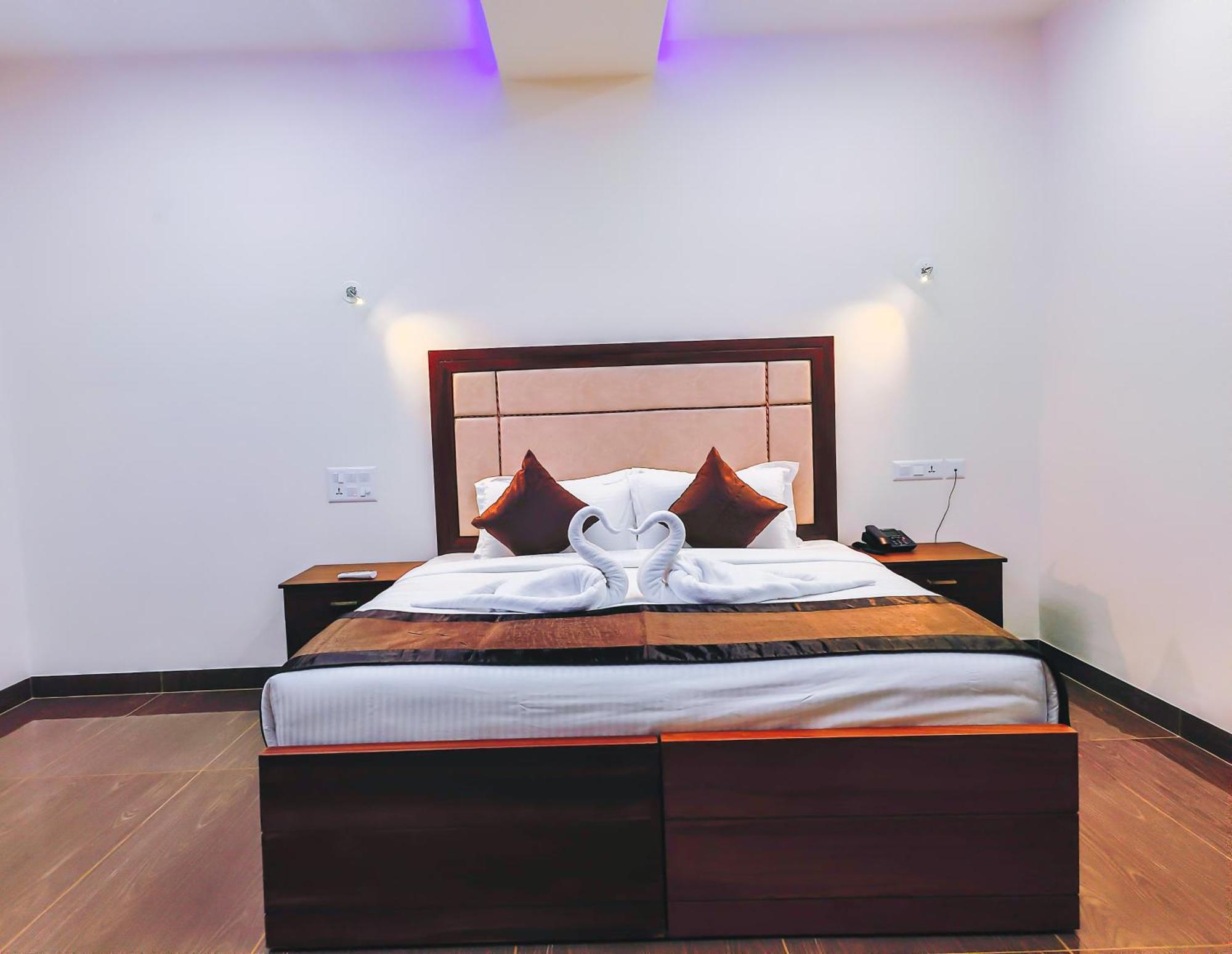 Skylar Seaview Beach Resort & Ayurveda Varkala Exteriör bild