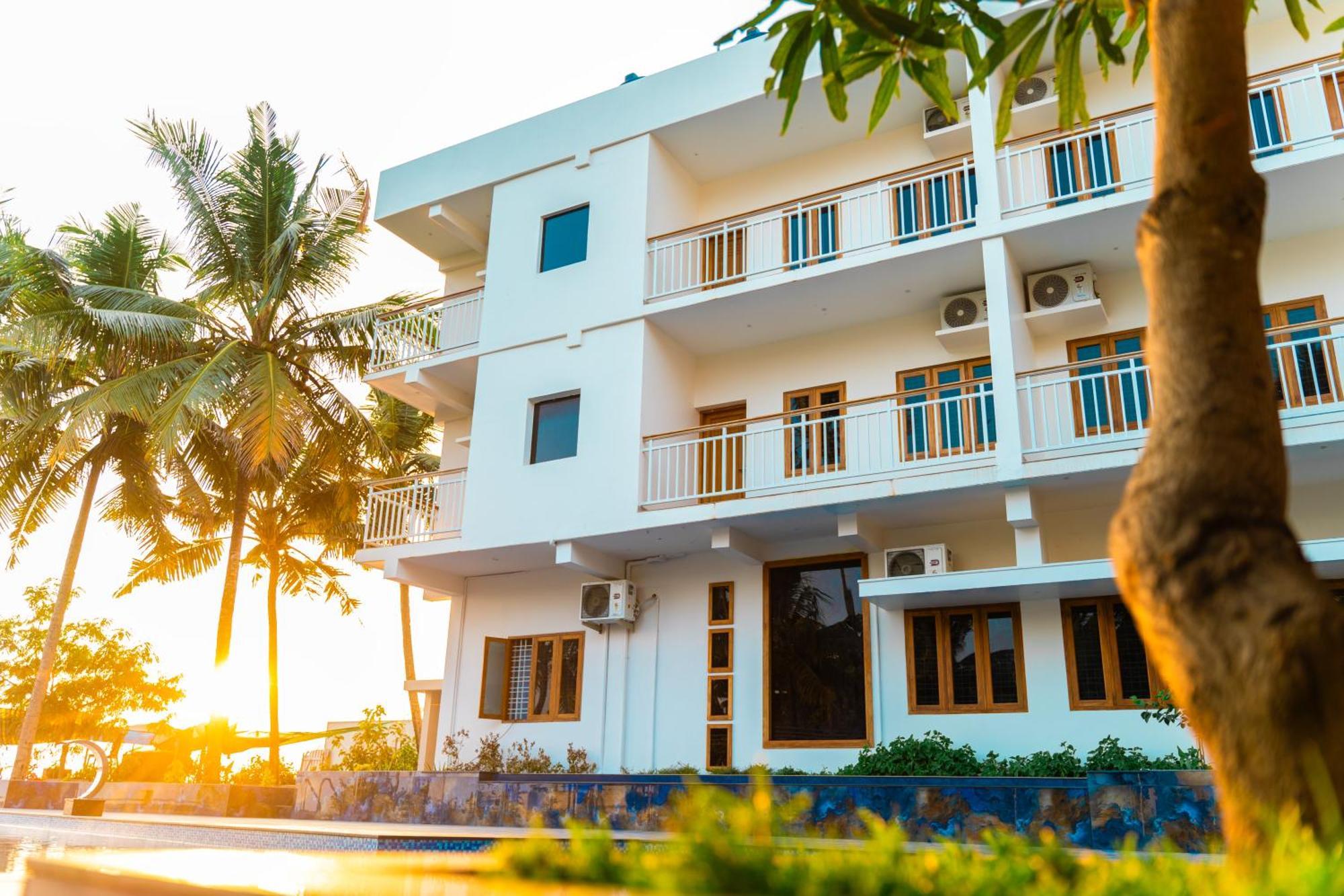 Skylar Seaview Beach Resort & Ayurveda Varkala Exteriör bild