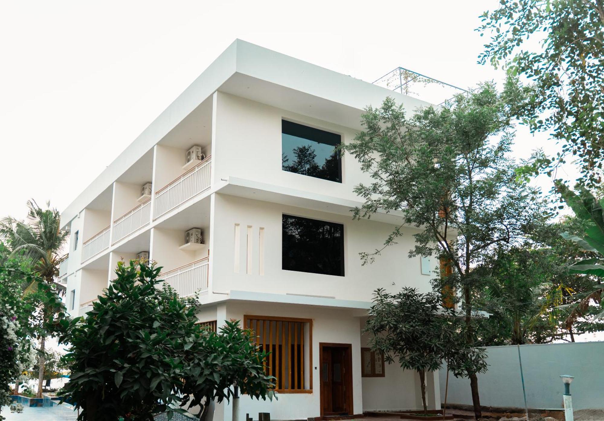 Skylar Seaview Beach Resort & Ayurveda Varkala Exteriör bild