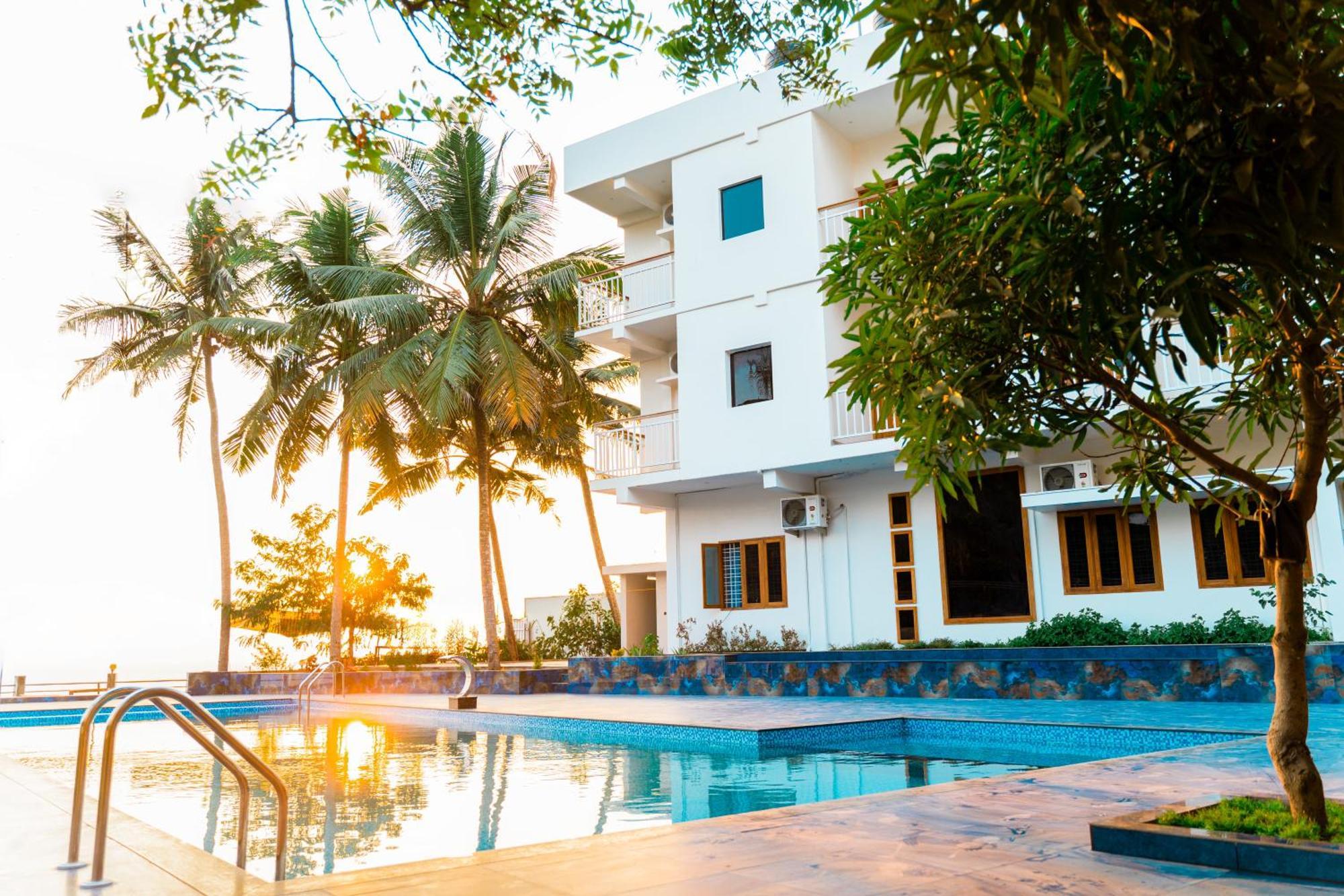 Skylar Seaview Beach Resort & Ayurveda Varkala Exteriör bild